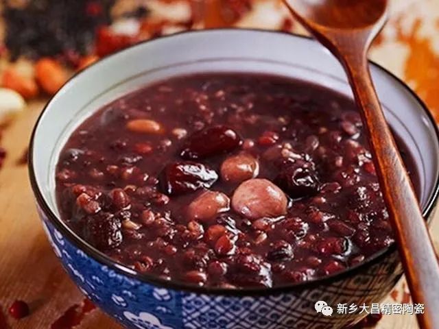 過(guò)了臘八就是年，辭舊迎新盼團(tuán)圓！